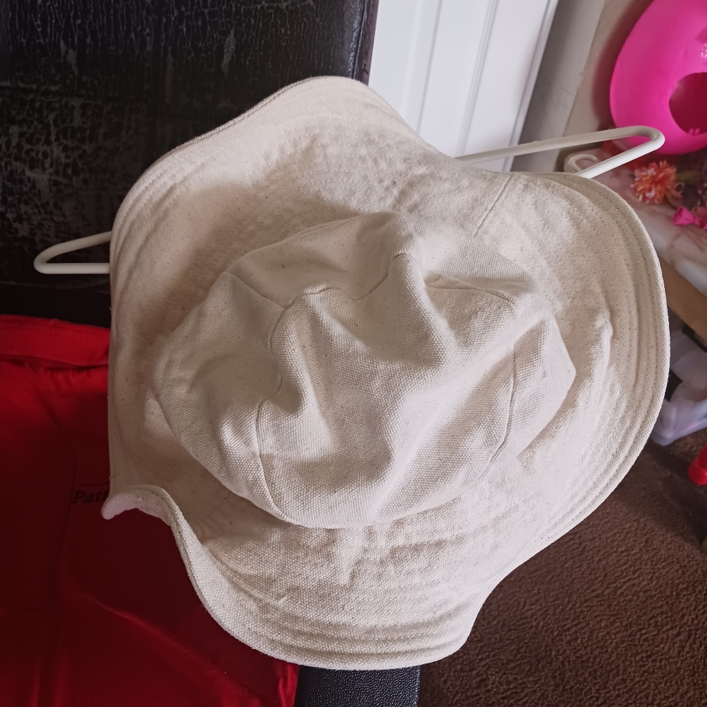 4X$30 Madewell  Linen Hat  Cream In Great condition. womens & Girls - Picture 9 of 12